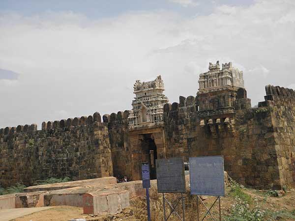 siddhipet fort1